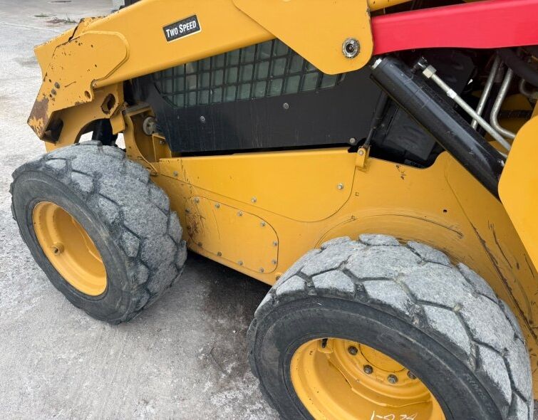 CATERPILLAR  262D3 